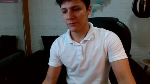 Snapshot of zayn_clausen chatting on 05.20.26 zayn_clausen online show from 05.20.26