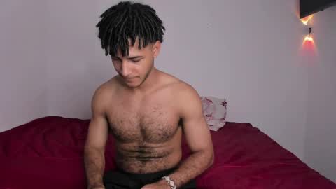 Snapshot of zayn_moreno chatting on 04.28.26 zayn 3 online show from 04.28.26