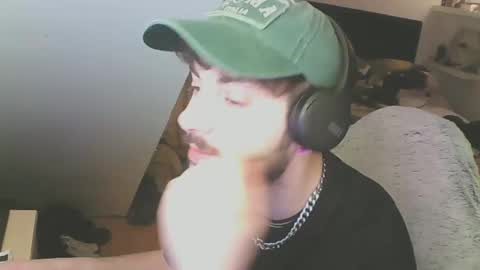 Snapshot of zedbooy chatting on 03.05.25 Zed online show from 03.05.25