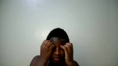 Snapshot of zellah chatting on 02.14.26 zellah online show from 02.14.26