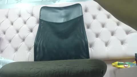 zelly_dirty online show from 12.14.24