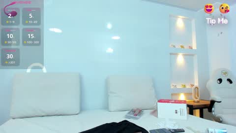 Zenda Evans online show from 02.07.25