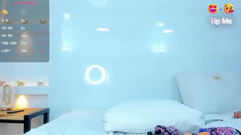 Zenda Evans online show from 03.12.25