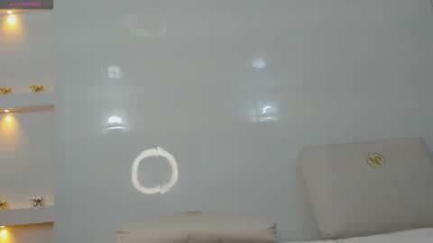 Zenda Evans online show from 03.28.26