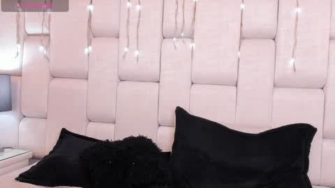 Zendaya online show from 01.03.25