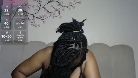 Snapshot of zendayah47 chatting on 05.08.26 Caramel online show from 05.08.26