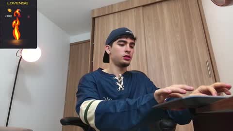 Snapshot of zenn_rush chatting on 12.30.24 Zenn online show from 12.30.24