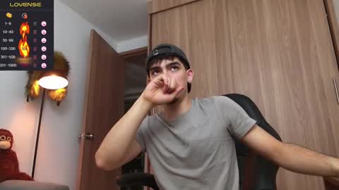 Snapshot of zenn_rush chatting on 01.13.25 Zenn online show from 01.13.25