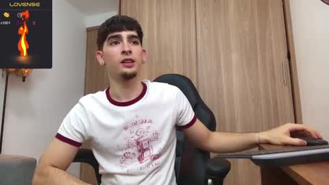 Snapshot of zenn_rush chatting on 01.16.25 Zenn online show from 01.16.25