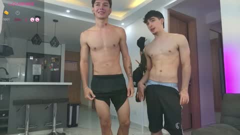 Snapshot of zenn_rush chatting on 02.14.25 Zenn online show from 02.14.25