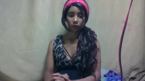 Snapshot of zeolineess chatting on 09.27.25 zeolineess online show from 09.27.25