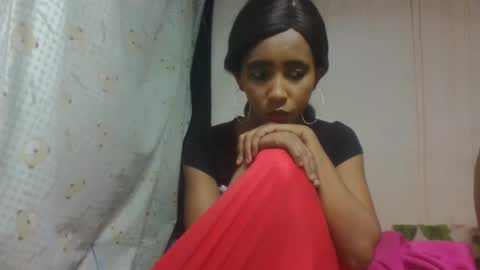 Snapshot of zeolineess chatting on 10.05.25 zeolineess online show from 10.05.25