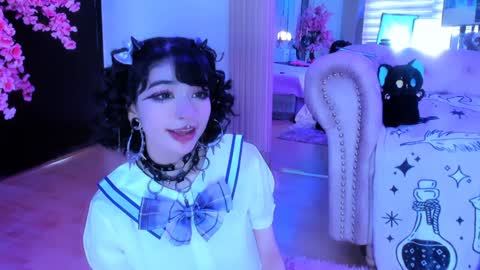 Snapshot of zephirah_abney chatting on 02.03.25 online show from 02.03.25