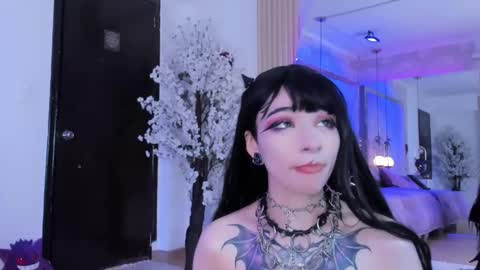 Snapshot of zephirah_abney chatting on 02.27.25 online show from 02.27.25