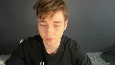 Snapshot of zeriixx chatting on 04.05.26 Ethan online show from 04.05.26