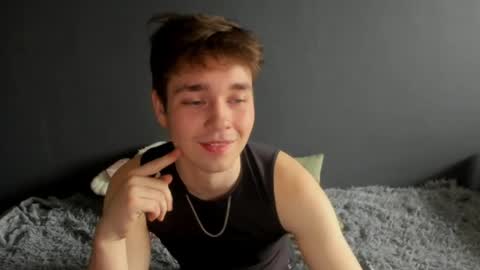 Snapshot of zeriixx chatting on 04.10.26 Ethan online show from 04.10.26