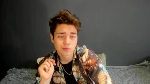 Snapshot of zeriixx chatting on 04.19.26 Ethan online show from 04.19.26
