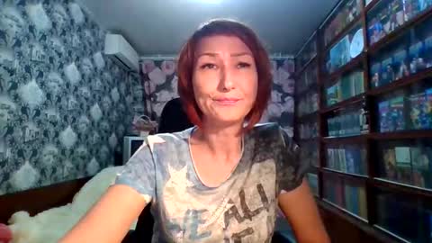 Snapshot of zerilane chatting on 12.02.25 Elena online show from 12.02.25