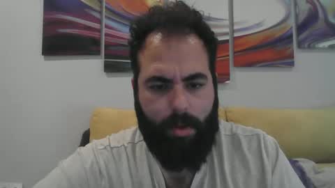 Snapshot of zeusateneo chatting on 01.04.25 Zeus online show from 01.04.25