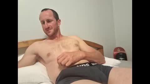 Snapshot of zeusey0 chatting on 12.31.24 Zeus online show from 12.31.24