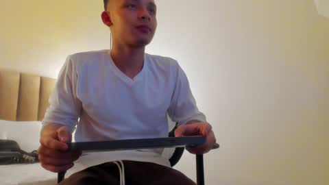 zeus online show from 01.21.25