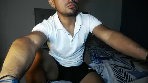 Snapshot of zeussexyhot chatting on 05.28.26 zeussexyhot online show from 05.28.26