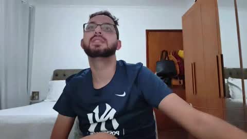 Snapshot of zezuinho chatting on 06.16.26 zezuinho online show from 06.16.26