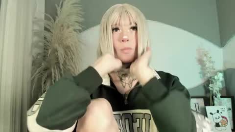 zhally_dee online show from 06.04.26