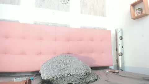 ZHAMIRA  ANDRES online show from 04.15.26