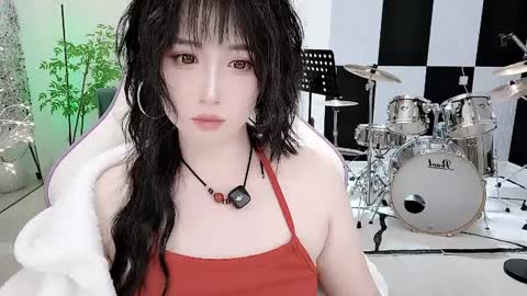 Snapshot of zhen0 chatting on 09.24.25 zhen online show from 09.24.25