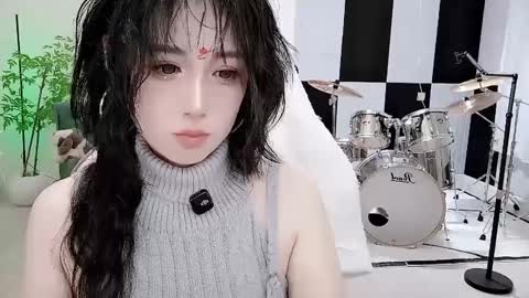 Snapshot of zhen0 chatting on 09.29.25 zhen online show from 09.29.25