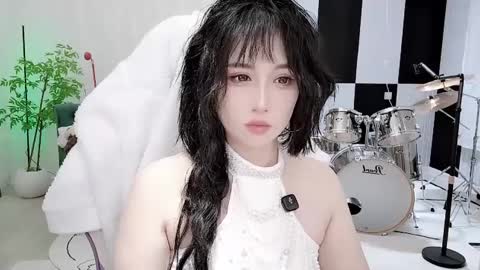 Snapshot of zhen0 chatting on 10.05.25 zhen online show from 10.05.25