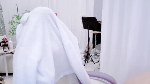 Snapshot of zhen0 chatting on 11.16.25 zhen online show from 11.16.25