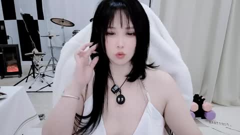 zhen online show from 04.10.26