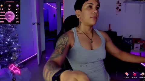 zhoestrong online show from 01.04.25