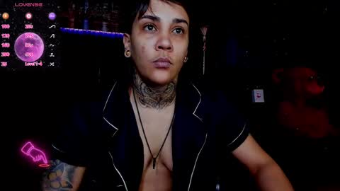 zhoestrong online show from 03.08.25