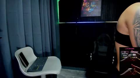 zhoestrong online show from 11.21.25