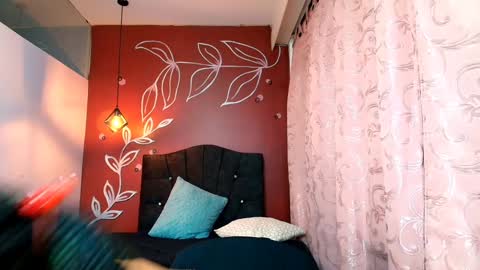 Zia Green online show from 12.21.24