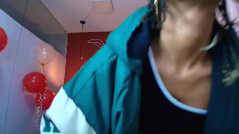 Zia Green online show from 02.12.25