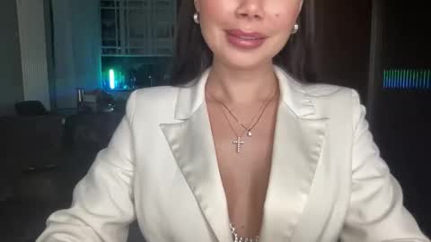 Nensi online show from 11.28.25