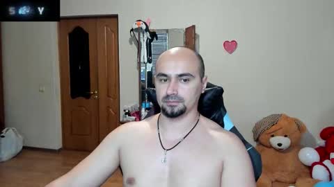 Ziesh online show from 10.28.25