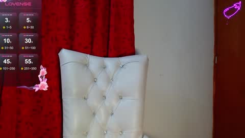 Snapshot of zion_bora chatting on 12.06.24 Zion Bora online show from 12.06.24