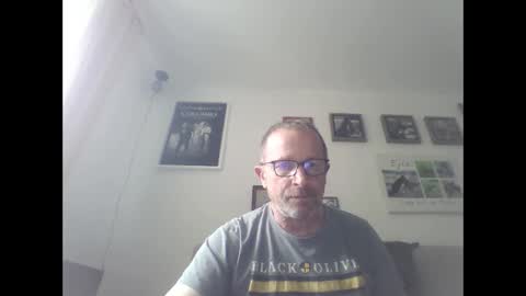 Zippi online show from 10.04.25