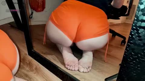 Snapshot of zlatalata chatting on 11.04.25 zlatalata online show from 11.04.25