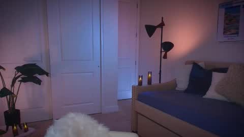 Zara  Join next live  at 5PM EST  online show from 10.06.25