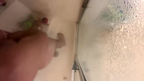 Snapshot of zmr250rich chatting on 11.23.25 here4fun online show from 11.23.25