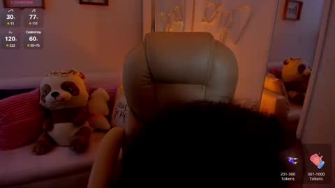 Snapshot of zobe_love chatting on 03.11.25 Zobe Love online show from 03.11.25