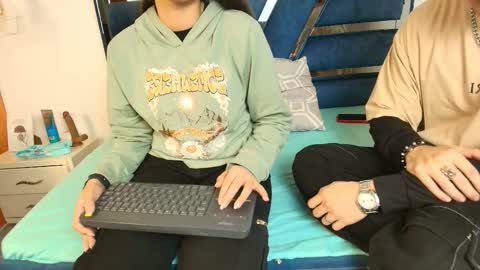 Zoe and dylan  online show from 12.02.25