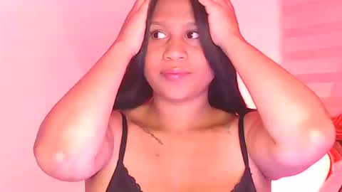 Snapshot of zoe_caroline chatting on 10.16.25 Hola soy Zoe 3 online show from 10.16.25