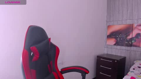 Z O E online show from 04.10.26